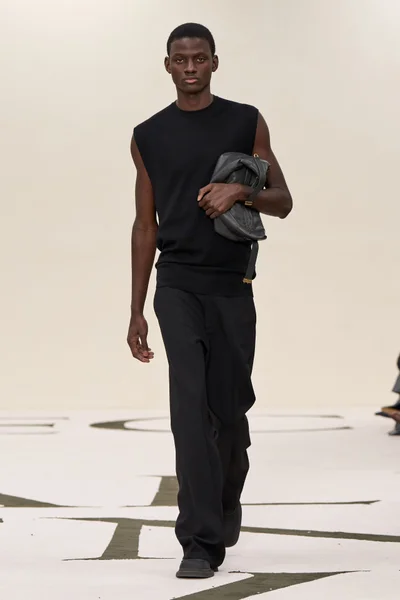 Look 54